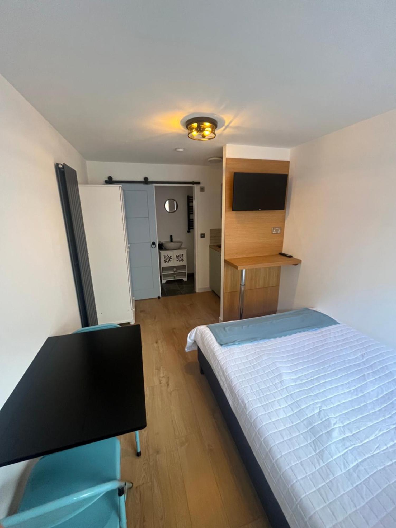 Appartement Teddington Little Gem à Londres Extérieur photo